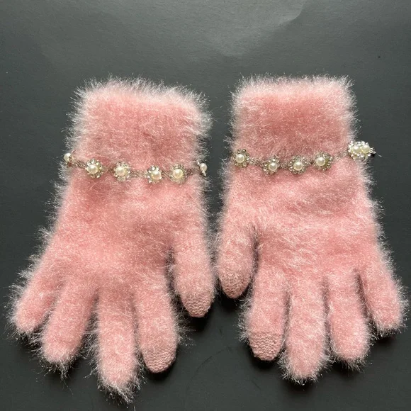 Pink Furry Gloves - Picture 1 of 4